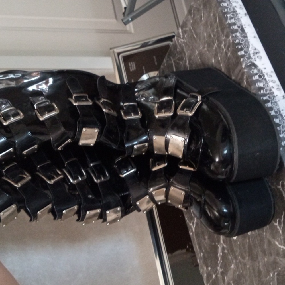 Demonia goth platform boots